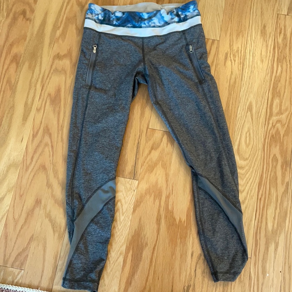Lululemon leggings - size 8